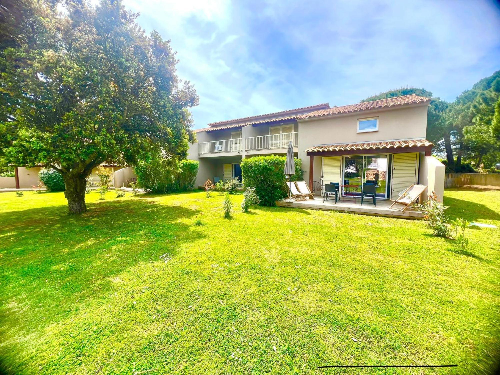 Fiori Di Cala Rossa Residence Hoteliere Lecci Exterior foto
